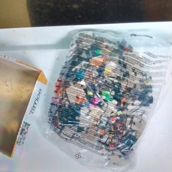 New The Office puzzle 300 piece - Picture 2 of 2